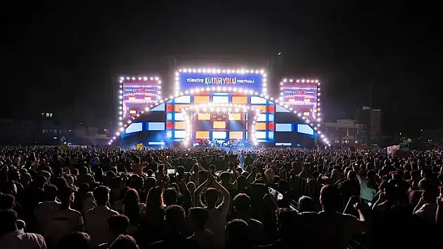 Konya'da ücretsiz konserlerin son günleri! Festival coşkusu ne zaman sona eriyor?