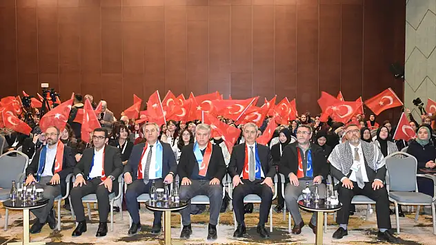 Konya'da 'Uluslararası Gençlik Diplomasisi Konferansı' düzenlendi