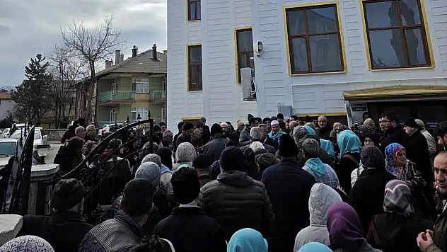 Konya'da umre yolcuları dualarla uğurlandı