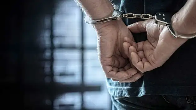 Konya'da uyuşturucu operasyonunda yakalanan zanlı tutuklandı
