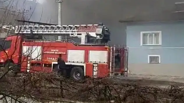 Konya'da yaşlı kadın alevlerin arasında kaldı!