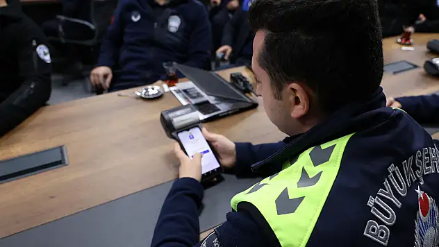 Konya'da zabıta hizmetlerinde tutanaklar artık cebe girdi