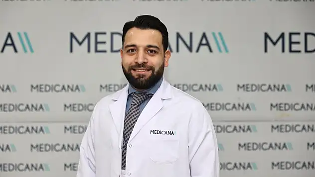 Konya'daki doktor kulakları sağır eden o alışkanlığa karşı uyardı!
