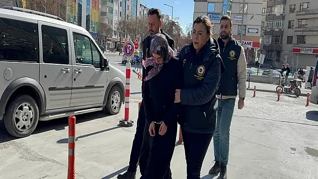 Konya'daki eş cinayetinde karar çıktı! 25 bıçak darbesine...