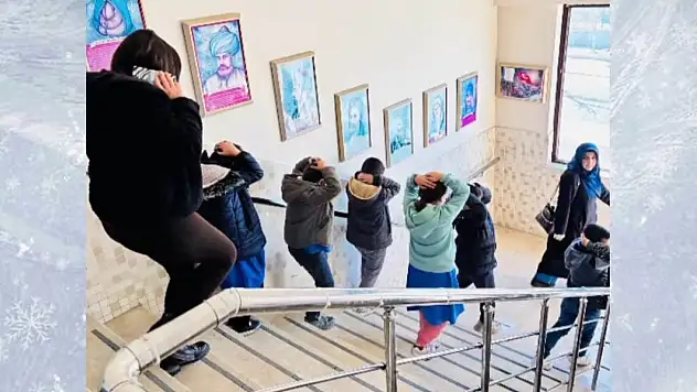Konya'daki okullarda deprem tahliye tatbikatı yapıldı