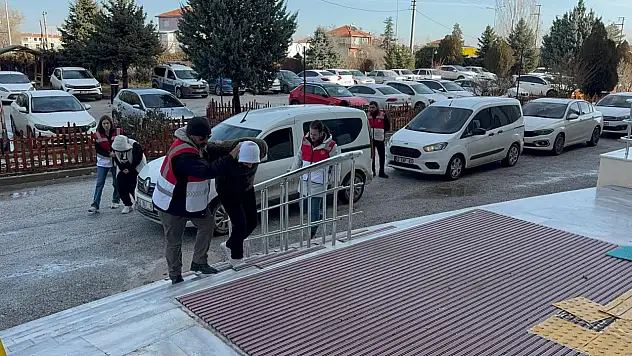 Konya'daki petrol soyguncuları parayı bakın nerede harcamışlar!