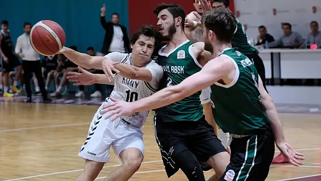 Konya Gelişim'den Sakarya'ya 24 sayı fark