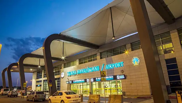Konya Havalimanı yoğun trafik yaşadı
