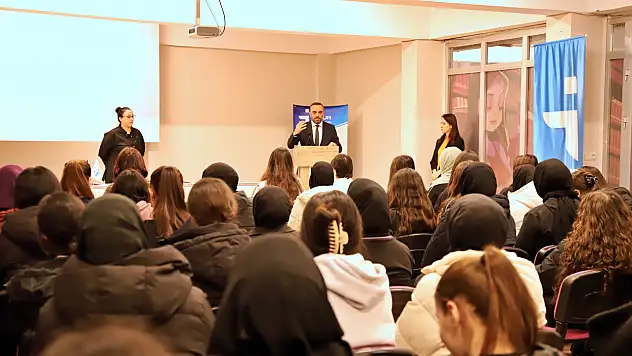 Konya İŞKUR meslek tanıtım günü ile gençlerin yanında