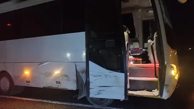 Konya Kavşağında Feci Kaza! 1 Kişi Yaralandı