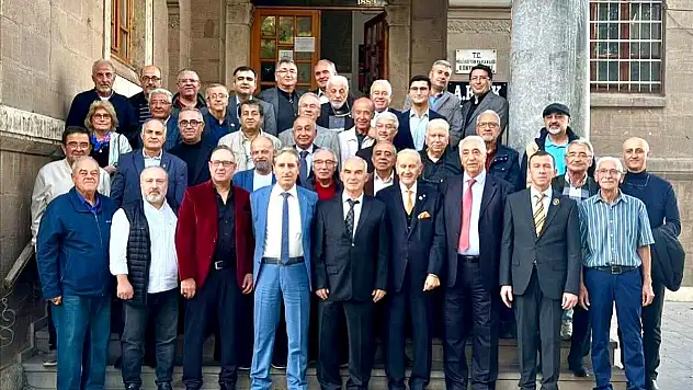 Konya Lisesi Mezunları yeni başkanını seçti