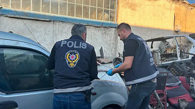 Konya merkezli 12 ilde dev 'Oto Kapan' operasyonu: 37 'Change' araca el konuldu!