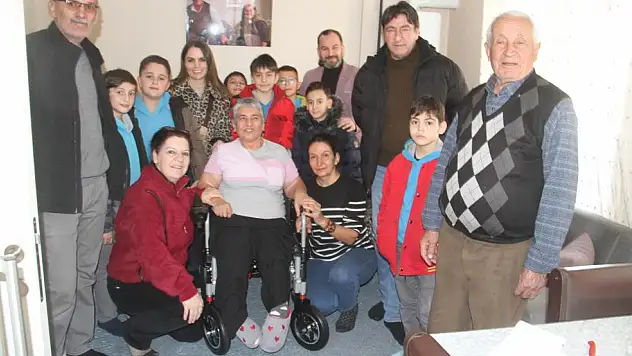 Konya'nın gururu 'İyilik Timi'! Minik eller Gürcü Ayhan'ı cam kenarından kurtardı!
