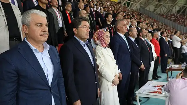 Konya Protokolü, Millileri Yalnız Bırakmadı! Tribünde Tam destek