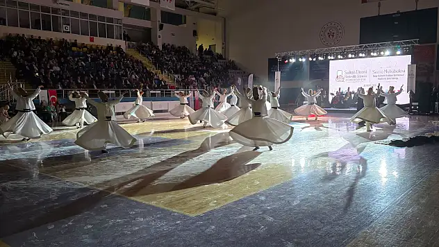 Konya Sema Topluluğu, 'Sultan Divani Mevlevilik Günleri' için Ayin-i Şerif gerçekleştirdi