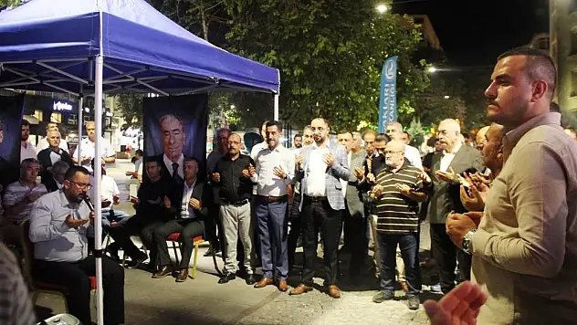 Konya Ülkü Ocakları Lokma Dağıttı