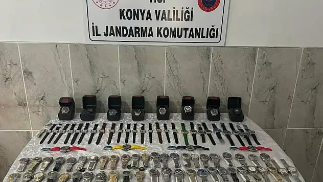 Konya'da 88 adet gümrük kaçağı saat yakalandı