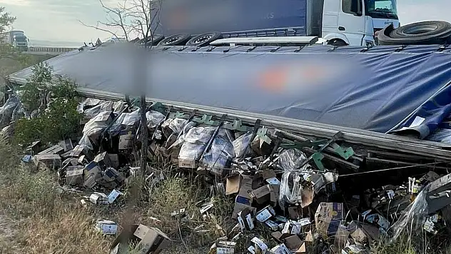 Konya'da alkol yüklü tır devrildi: 1 yaralı