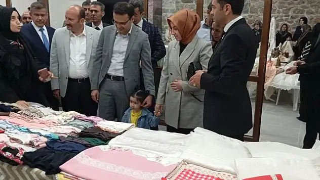 Konya'da anaokulu öğrencilerinden yıl sonu sergisi!