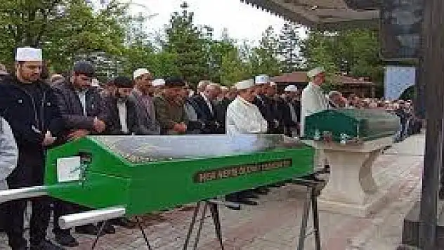 Konya'da anne ve babasını öldürdüğü iddiasıyla yargılanan sanığın akıl sağlığı incelenecek