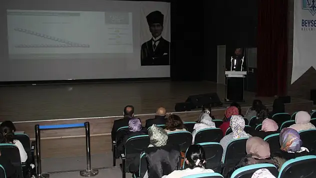 Konya'da annelere madde bağımlılığı eğitim semineri