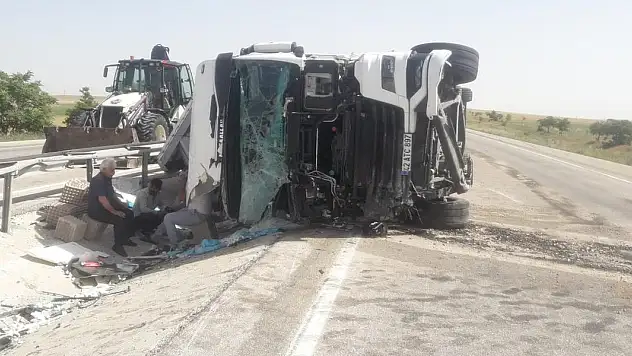Konya'da aynı yerde 2 kaza meydana geldi: 3 yaralı