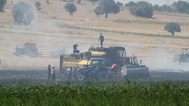Konya'da biçerdöverde yangın!