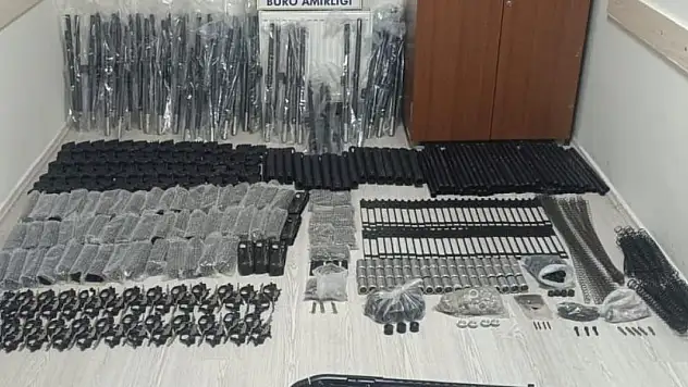 Konya'da bin 279 tüfek parçası ele geçirildi