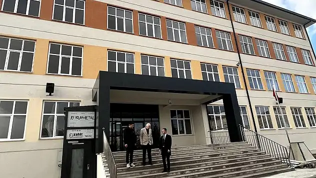 Konya'da binasını yeniden yapılan okulda ders zamanı