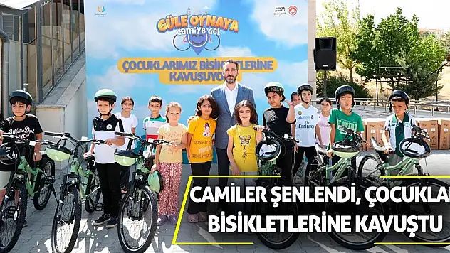 Konya'da Camiler Şenlendi, Çocuklar Bisikletlerine Kavuştu