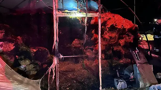 Konya'da çıkan yangında 20 ton saman yandı