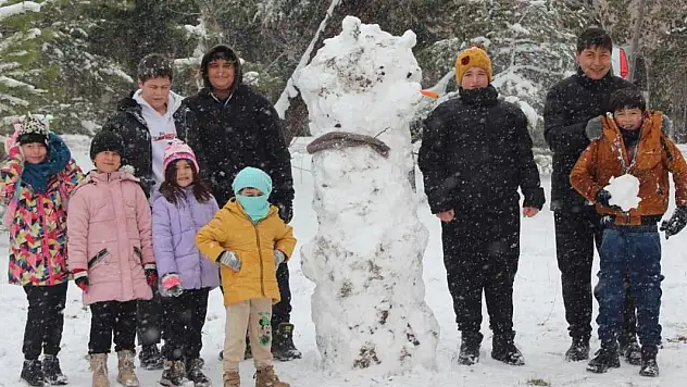 Konya'da çocuklar karın tadını çıkardı!