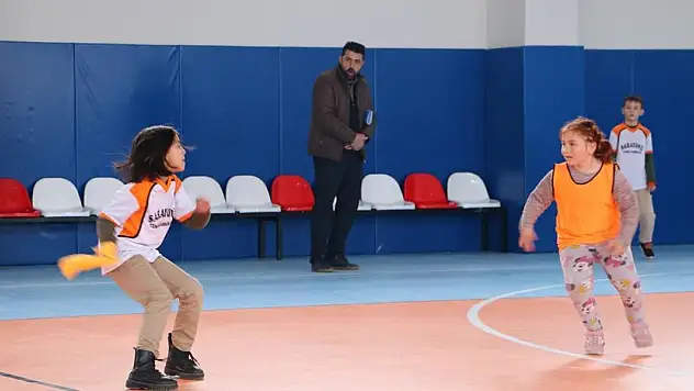 Konya'da çocuklar oyunla yarıştı