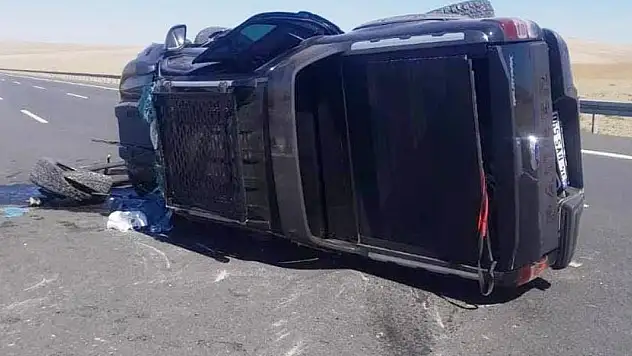 Konya'da devrilen pikabın sürücüsü yaralandı