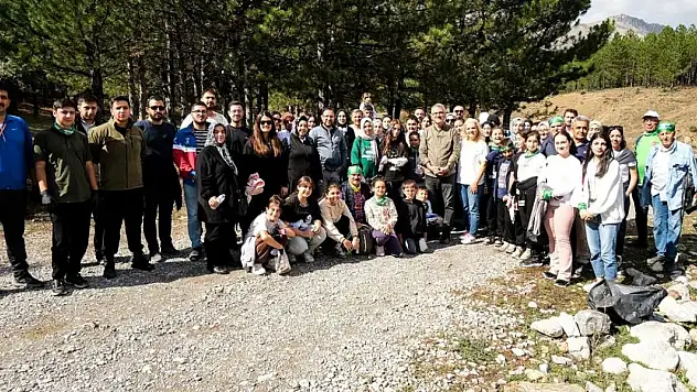 Konya'da doğaya saygı yürüyüşü düzenlendi