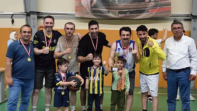 Konya'da düzenlenen Kaymakamlık Basketbol Turnuvası sona erdi