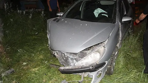 Konya'da elektrikli golf aracı ile otomobilin çarpıştığı kazada 3 kişi yaralandı