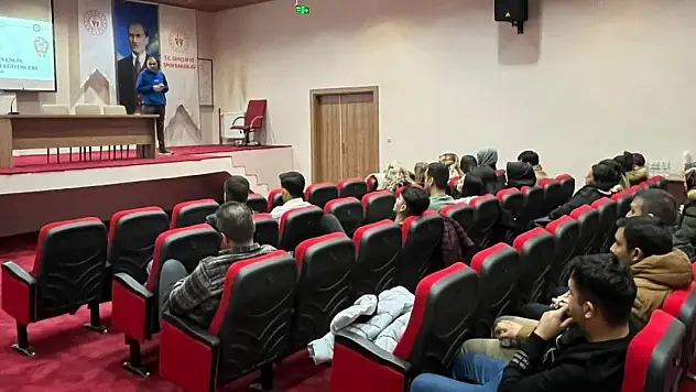 Konya'da emniyetten özel güvenlik görevlilerine eğitim