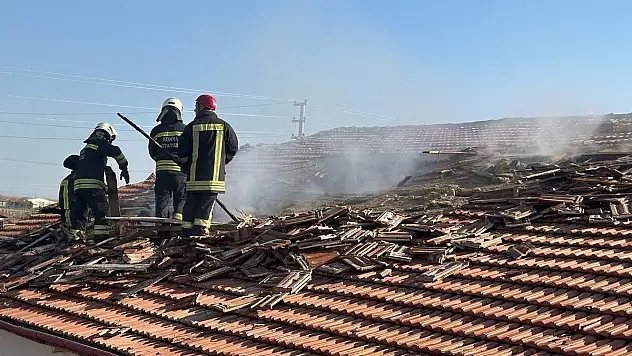 Konya'da evin garajında yangın!