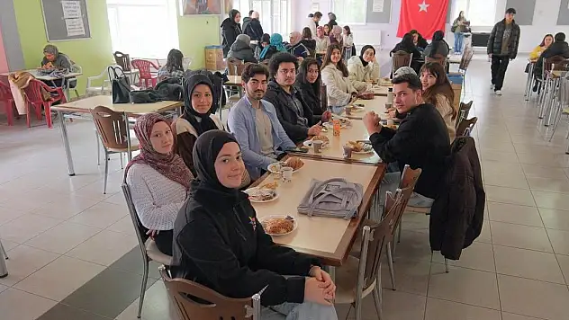 Konya'da Fakülte Kahvaltıları Öğrencileri Kaynaştırıyor!