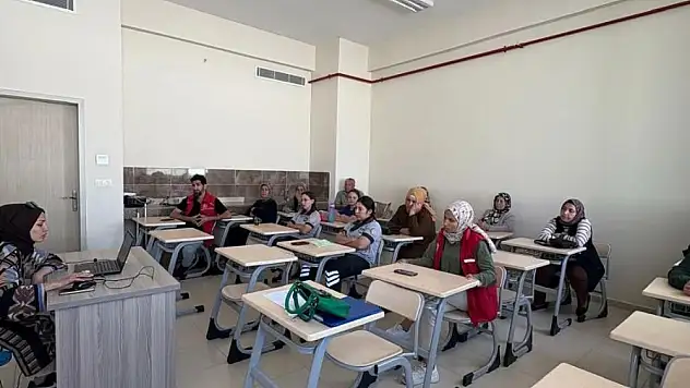Konya'da finansal okuryazarlık ve aile değerleri eğitimi yapıldı