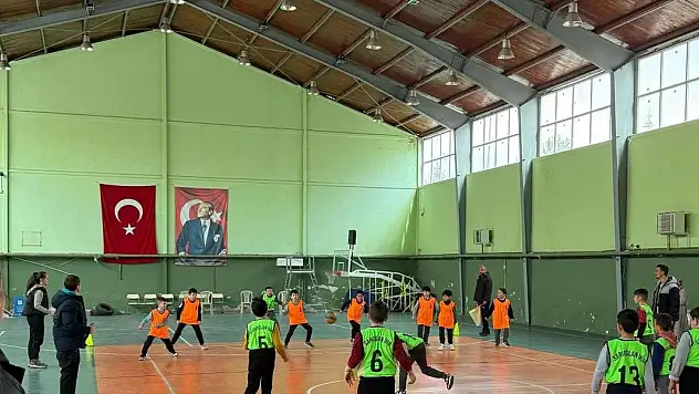 Konya'da Geleneksel Çocuk Oyunları'nın finali yapıldı