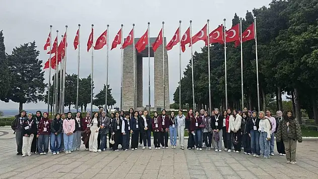 Konya'da Gençlik Merkezi Gelişimin Kapısını Açıyor