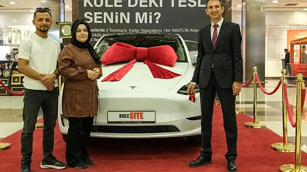 Konya'da Gündem Olan Çekiliş! 2 Milyonluk Tesla Sahibini Buldu!