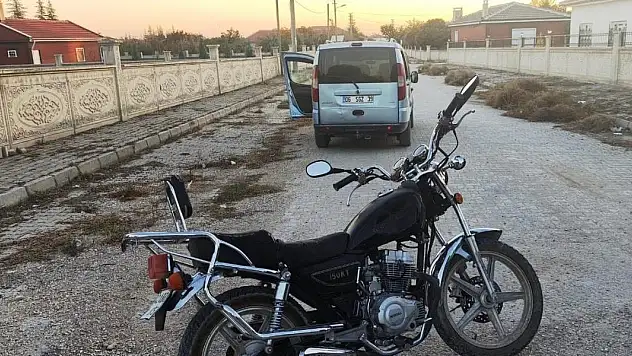 Konya'da hafif ticari araçla motosiklet çarpıştı: 1 yaralı