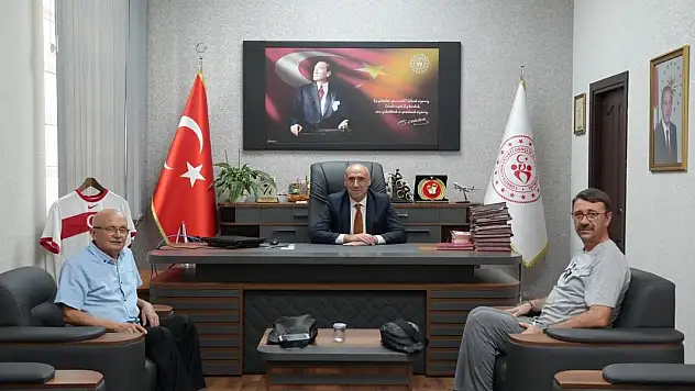 Konya'da Hentbolun Efsane ismi, İl Müdürü Öztürk'le Buluştu