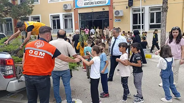 Konya'da Her Çocuk Bir Fidan etkinliği düzenlendi