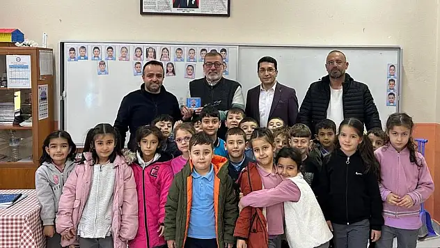 Konya'da ilk okul öğrencilerinden, yetimler için anlamlı destek
