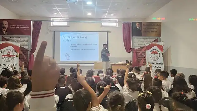 Konya'da ilkokul öğrencilerine ağız diş sağlığı eğitimi