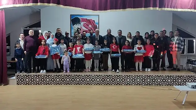 Konya'da İstiklal Marşı'nı güzel okuma yarışması yapıldı